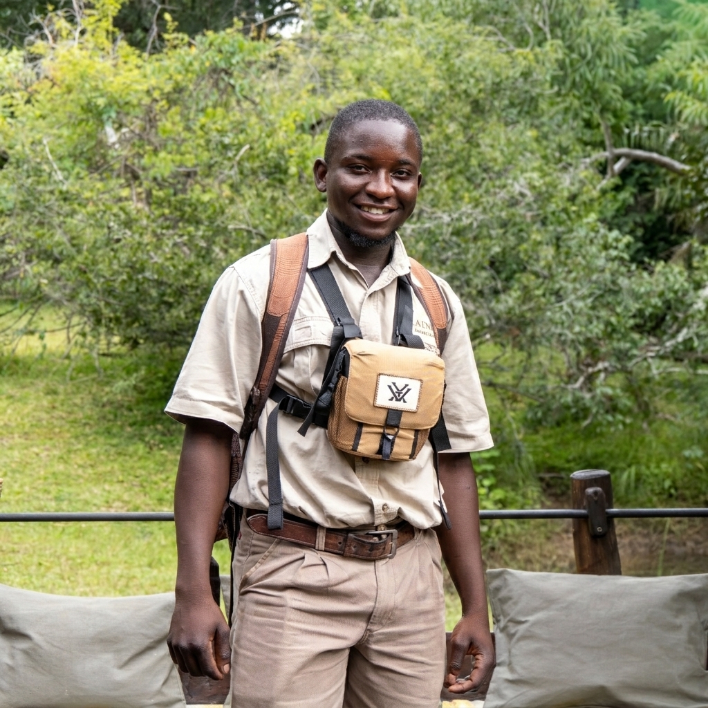 KAINGU GUIDING TEAM - Kebby Kafutubiji (Field Guide)
